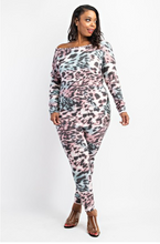 Load image into Gallery viewer, Curveologist- Creme' Leopard 2 piece Jogger Set