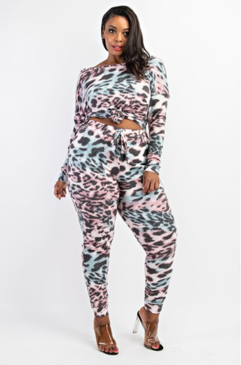 Curveologist- Creme' Leopard 2 piece Jogger Set