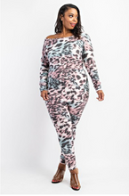 Load image into Gallery viewer, Curveologist- Creme&#39; Leopard 2 piece Jogger Set
