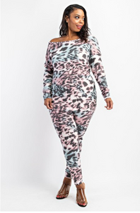 Curveologist- Creme' Leopard 2 piece Jogger Set